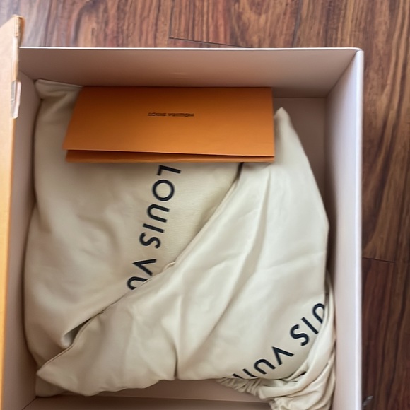 Louis Vuitton Suede Calfskin Monogram Laureate Platform Desert Boots - Picture 8 of 16